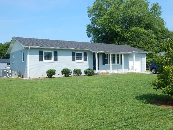 205 Chapel Dr, McMinnville, TN 37110
