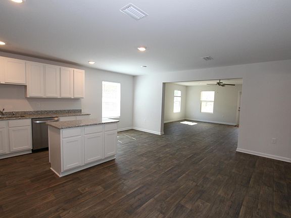 4th image of 7555 W Lake Dr
