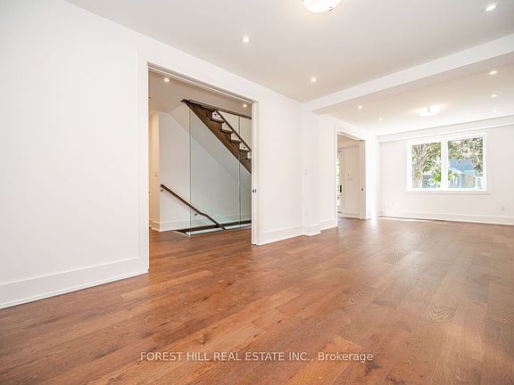 5th image of 38 31st St