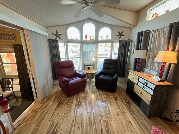 3rd image of 3701 Baynard Dr #H-1