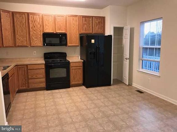 4th image of 109 Bancroft Dr