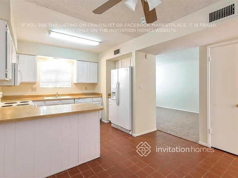 215 N Kachina — Photo 7