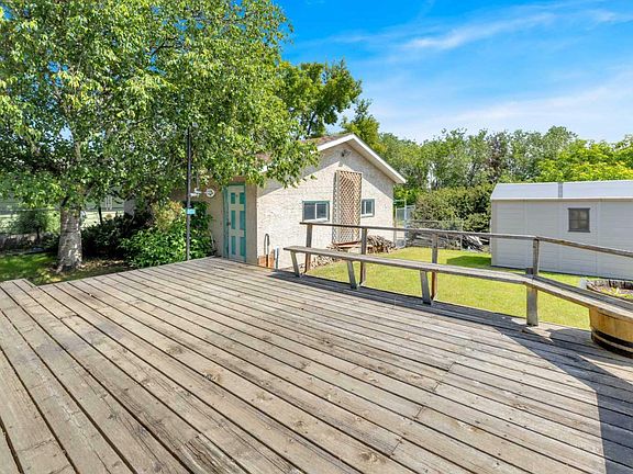 2nd image of 51 Nyman Cres