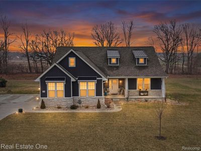 8370 Grist Mill Dr, Fenton, MI, 48430