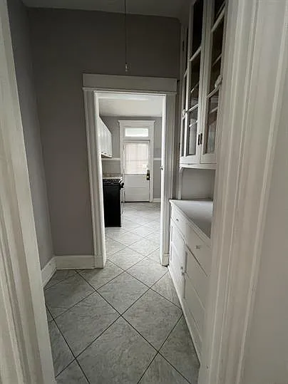 6041 Waterman Blvd — Photo 11