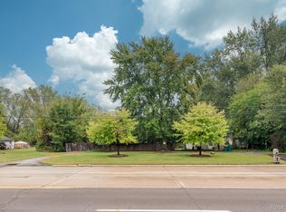 6851 Merriman Rd, Romulus, MI 48174