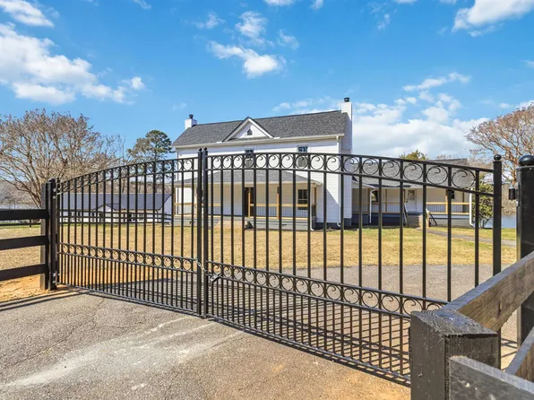 410 Berry Shoals Rd, Duncan, SC 29334