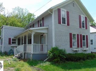 317 W Saginaw St, Saint Louis, MI 48880