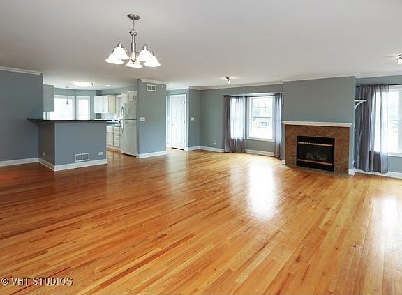 2nd image of 1514 Queen Ann Ln