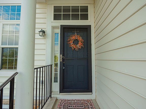 2nd image of 5822 Aristides Way #10