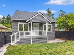 5040 35th Avenue SW, Seattle, WA 98126