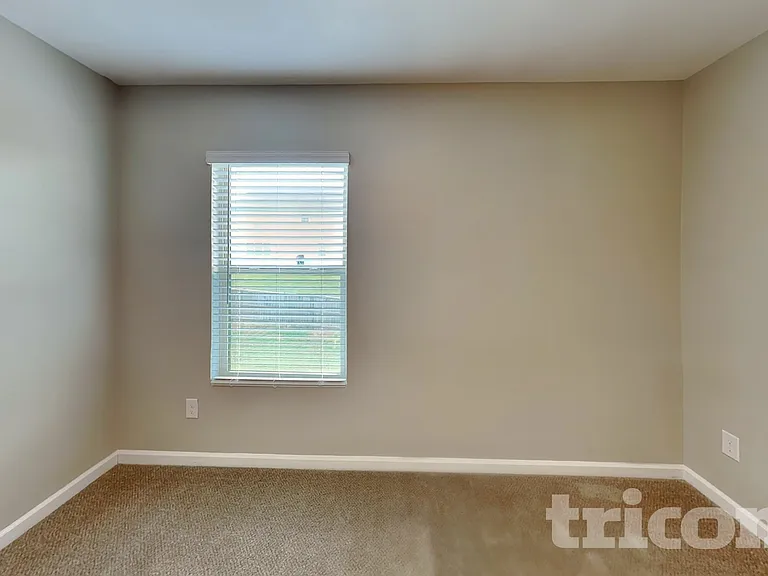 99 Yonah Way — Photo 12