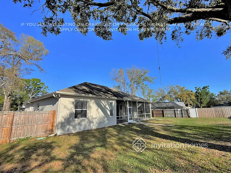4924 Canterbury Dr — Photo 15
