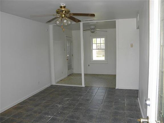 3rd image of 5274 S 7th St