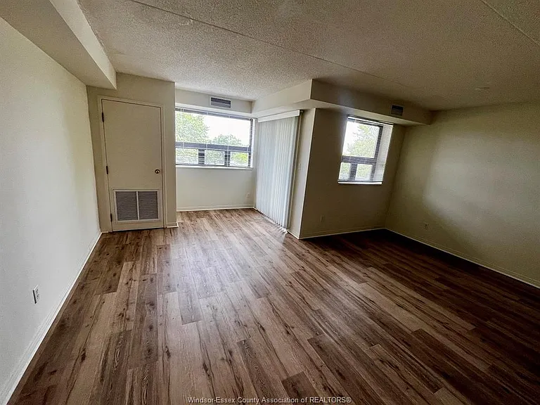 1160 Lauzon Rd #401 — Photo 4