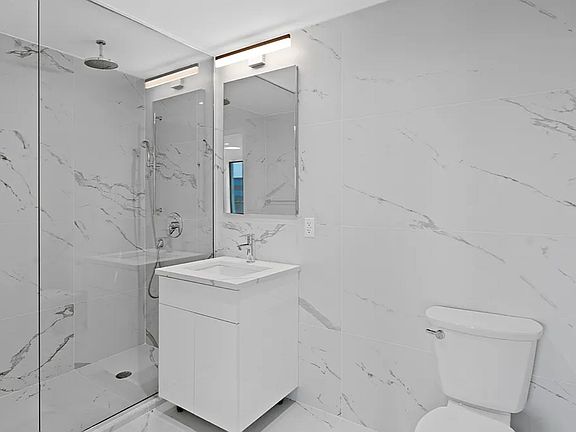 3rd image of 14-27 28th Ave #310