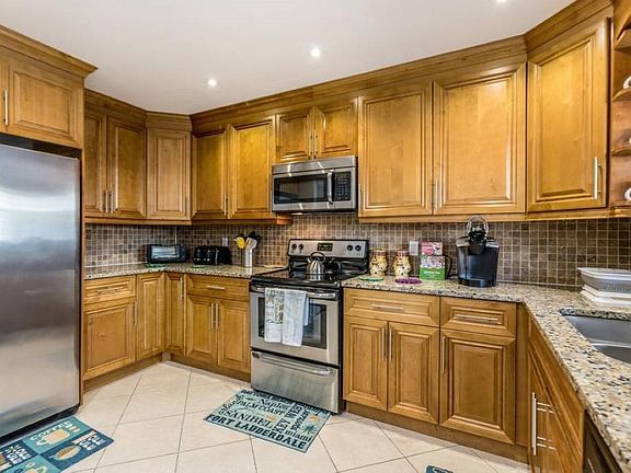 3rd image of 319 W Ocean Ave APT 1