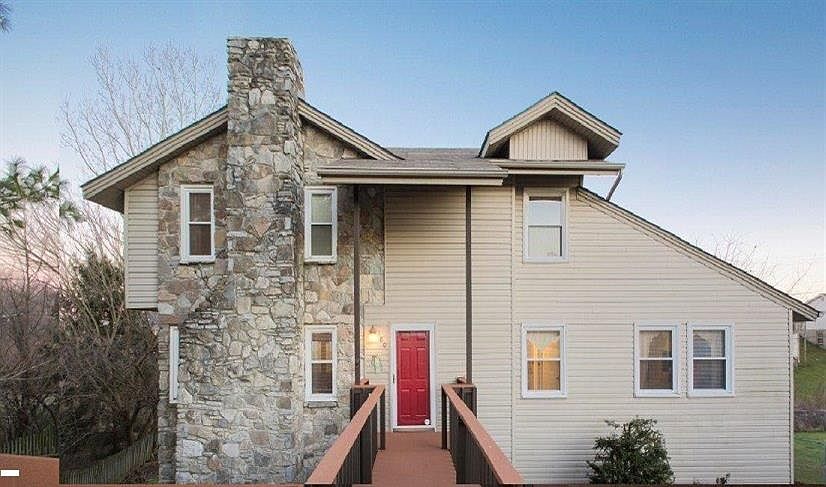 1st image of 180 Saratoga Cir