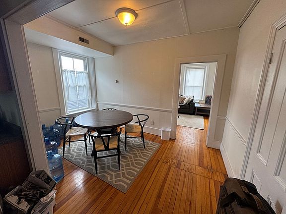 5th image of 22 Market St Unit 3
