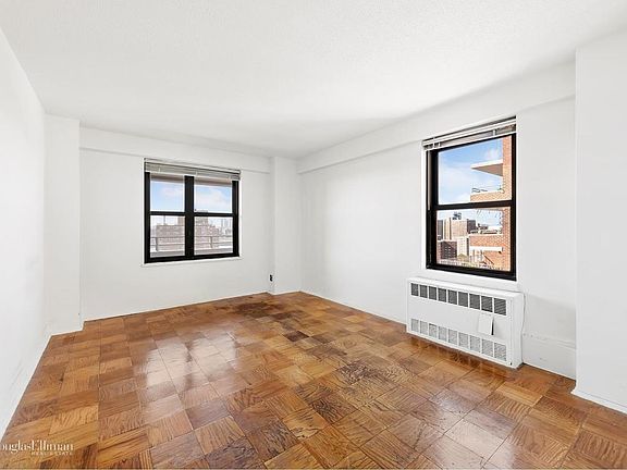 4th image of 266 E Broadway APT B1908