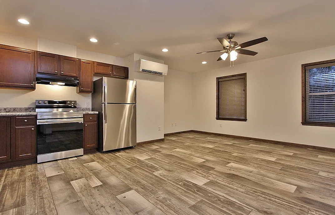 1 bed, $1,600 — Photo 3