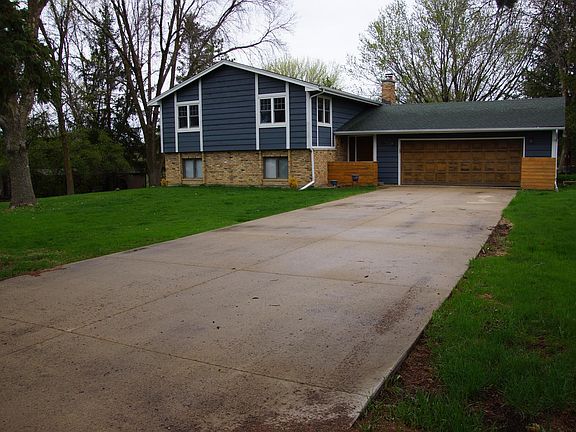 4th image of 700 80th St