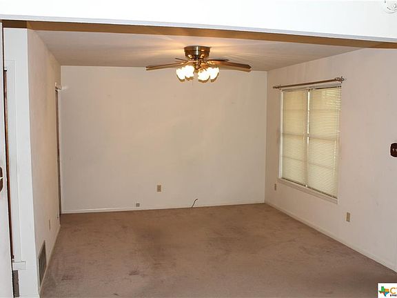3rd image of 707 S 1st St