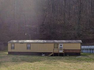 420 Arnold Fork Rd, Kite, KY 41828