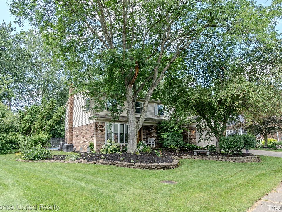 1st image of 11985 Leighwood Dr
