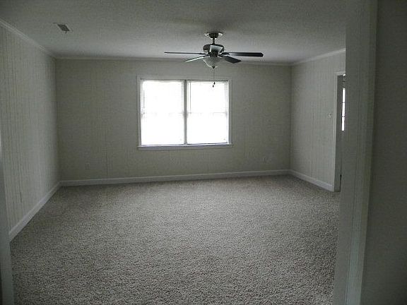 5th image of 207 Christian Dr
