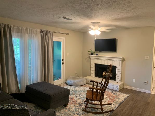 506 Tuxworth Cir
