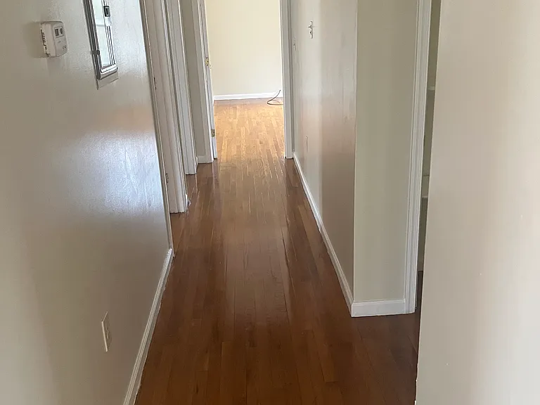 112 Hillyer St — Photo 7