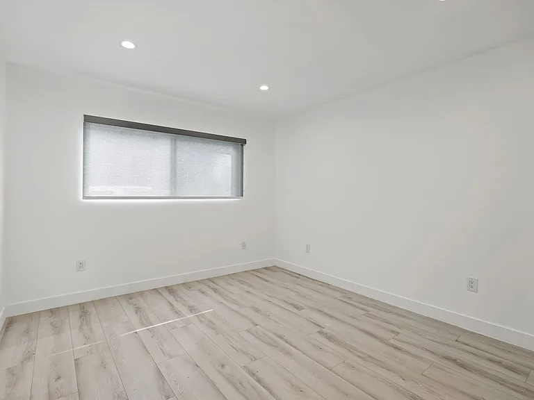 2034 S Garth Ave — Photo 23