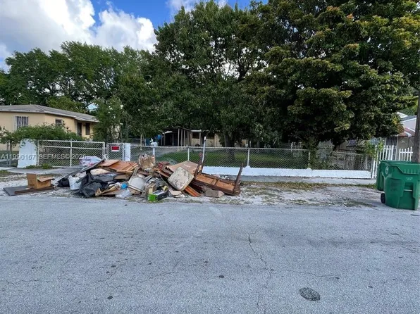 43 NW 58th St, Miami, FL 33127