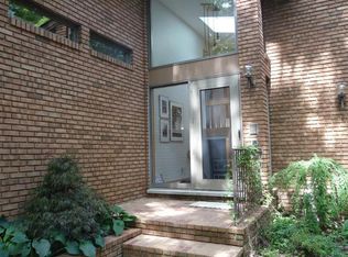 3411 Daleview Dr, Ann Arbor, MI 48105
