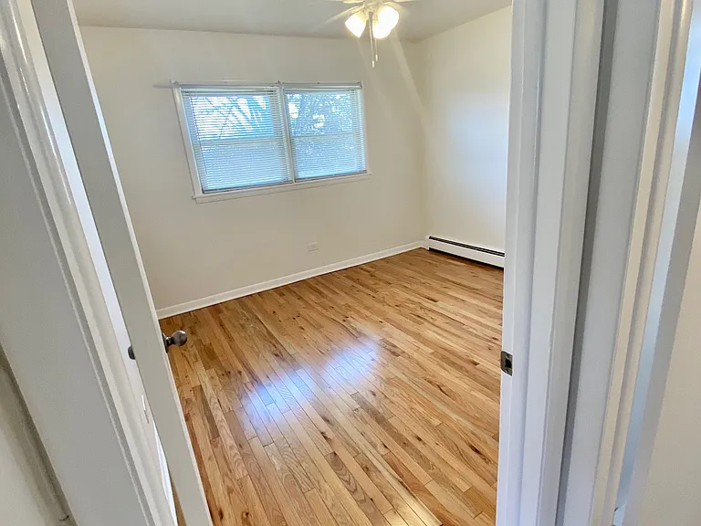 2300 182nd Pl — Photo 7