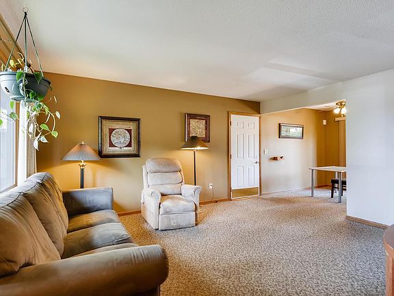 3rd image of 5878 Oneka Lake Blvd N