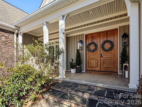 3rd image of 47 Ledgestone Dr