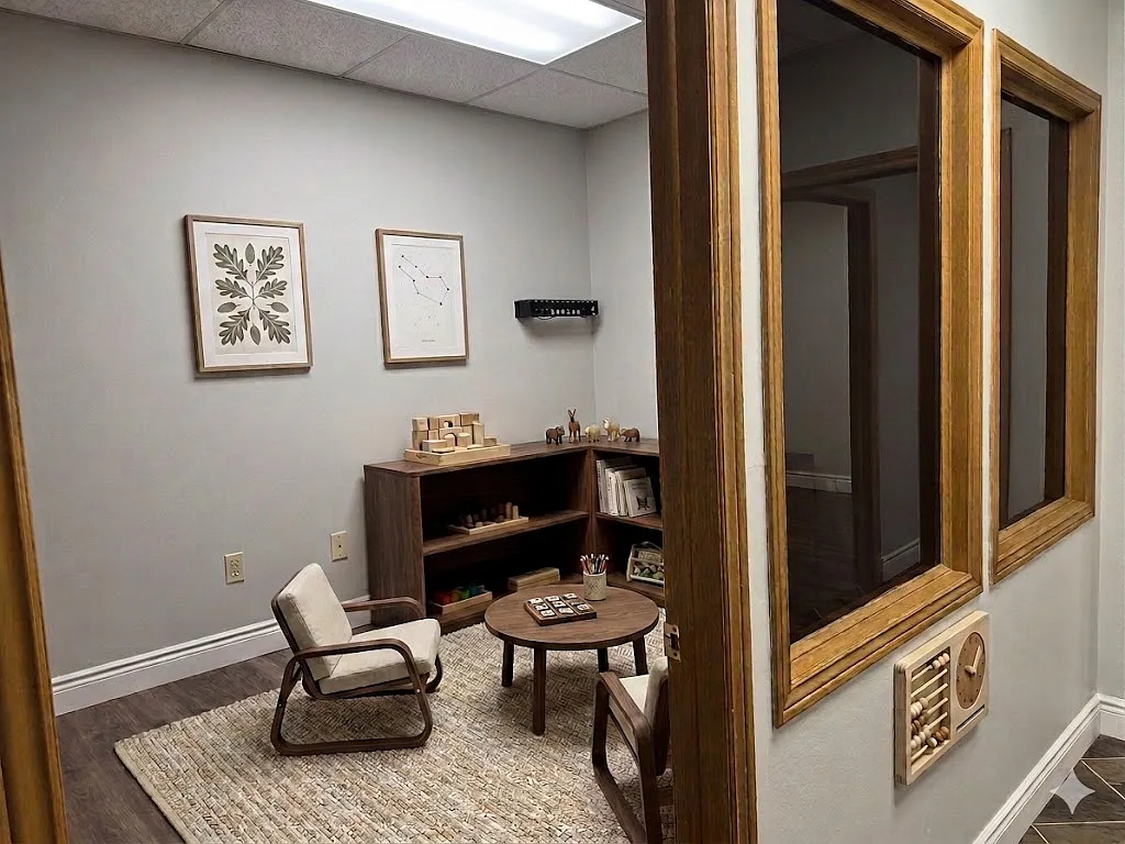 Studio, 2100 sqft, $3,000 — Photo 4