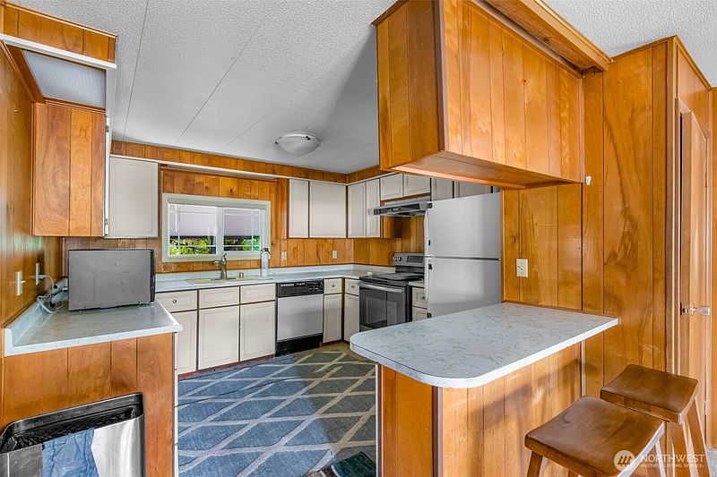 5th image of 4000 Flynn Street #101
