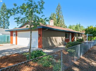 207 NW 8th St, Gresham, OR 97030