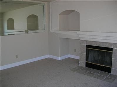 4th image of 801 Allacante Dr