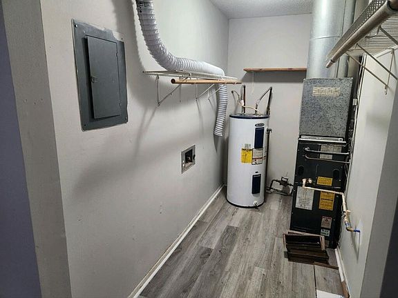 5th image of 2704-2910 Cypress Dr #2808
