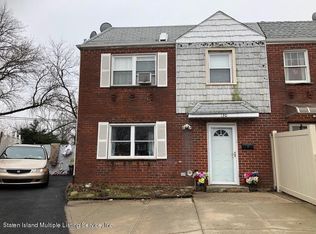 130 Comstock Ave, Staten Island, NY 10314