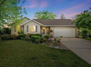 323 Overlook Ter, Marshall, WI 53559