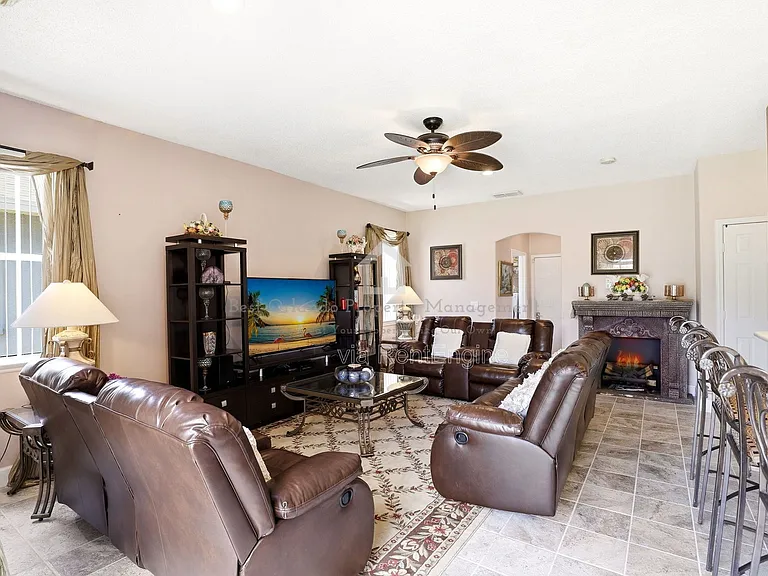 824 Lake Biscayne Way — Photo 24