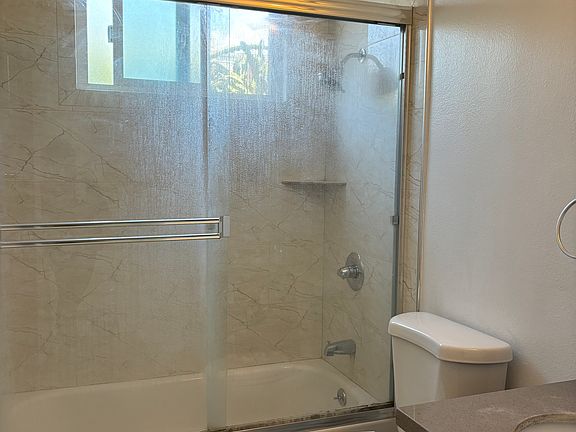 4th image of 825 S Almansor St #C