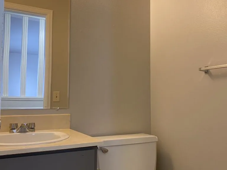 1954 Pecan St #2 — Photo 6