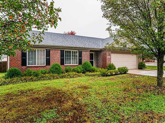 2nd image of 420 Worthington Pl