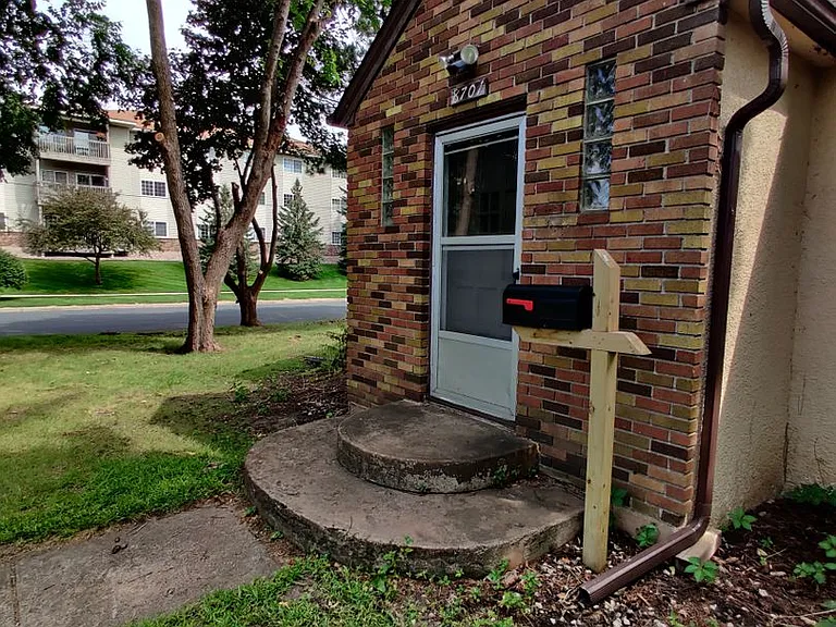 8701 Wentworth Ave S — Photo 1
